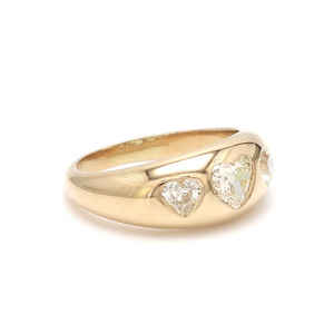 Anillos de Sello Minimalistas de Lujo con Tres Corazones de Diamantes en Oro de 14k, Exquisitos y Modernos, Certificados por Karat, para Aniversario de Mujer - Product Image 3