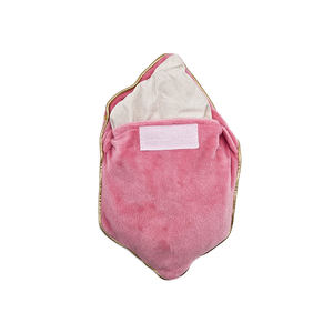 Paquete de calor para microondas de felpa Rosa Suave envuelto en Fuzz - Product Image 3