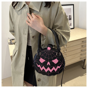 <span class=keywords><strong>Borsa</strong></span> a forma di zucca con motivo a ragnatela e accenti <span class=keywords><strong>rosa</strong></span> <span class=keywords><strong>borsa</strong></span> a tracolla per feste - Product Image 4