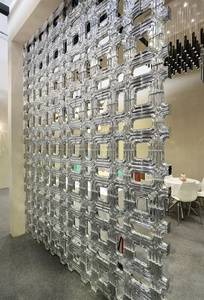 Lắp Đặt Nghệ Thuật Treo Tường Pha Lê Theo Yêu Cầu Với Thiết Kế Và Hình Dạng Độc Đáo Để Trang Trí Khách Sạn - Product Image 3