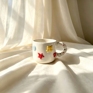 Taza <span class=keywords><strong>de</strong></span> Cerámica con Diseño <span class=keywords><strong>de</strong></span> Bastón <span class=keywords><strong>de</strong></span> Caramelo Navideño, Asa a Rayas Rojas y Blancas, Exterior Blanco, Interior Rojo, para Café, Agua, Leche, Desayuno Navideño - Product Image 6