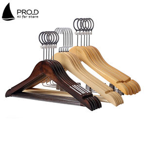 Cintres en bois personnalisés pour adultes, <span class=keywords><strong>antivol</strong></span>, naturels, pour magasin de vêtements, hôtel, avec pinces métalliques réglables - Product Image 6