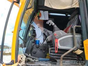 Pelle multifonction sur chenilles originale de la Corée Hyundai 300LC-9 Hyundai à haut rendement en bon état en vente - Product Image 5