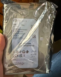 Pm9a3 960gb U.2 Nvme Ssd Mzql2960hcjr-00a07 Pcie4.0 X4 Enterprise Read Intensive Server Solid State Drive Mzql2960hcjr-00a07 - Product Image 2