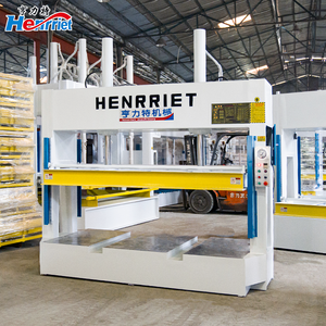 Machine de laminage à froid pour la production de planches de terrasse composite, de revêtements de sol en bois composite et de panneaux à trous pour chariots élévateurs robustes - Product Image 6