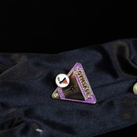 Pin de Esmalte de Gimnasia con Purpurina Morada, Pin de Esmalte Personalizado para Premios de Gimnasia, Precio de Fábrica, Pins de Esmalte para Regalo de Equipos de Gimnasia