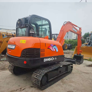 حفارة صغيرة كوريا دوسان DH60 مستعملة DH60 حالة عمل ممتازة للمنزل - Product Image 1