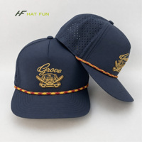 Casquette de baseball structurée à 5 panneaux avec logo brodé en 3D personnalisé, en nylon perforé au laser, respirante, pour l'extérieur