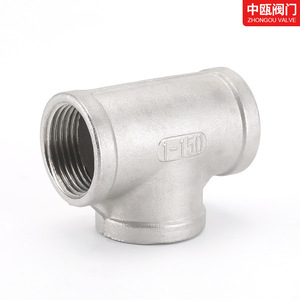 Accesorios de Plomería Genéricos Suministrados por el Fabricante: Conexiones en T de Rosca Interna y Codos de 90 Grados - Product Image 3