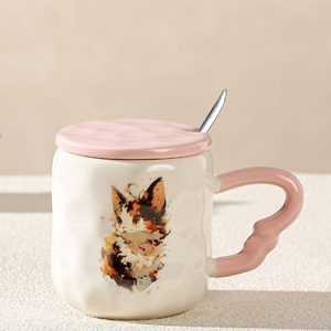 Niedliche Aquarell-Kätzchen Moderne Keramiktasse mit Deckel und Löffel Unregelmäßiger Körperform Porzellan Braune Box Verpackung Exzellente Marke - Product Image 5