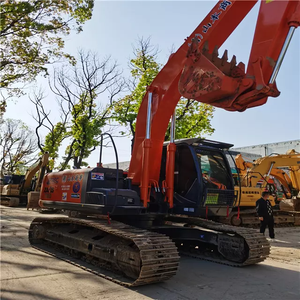 Excavadora Usada Hitachi ZX200 en Excelentes Condiciones para Construcción a Mediana Escala, Rendimiento Confiable, Funcionamiento Suave - Product Image 2
