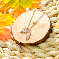 Collier tendance pour femme avec pendentif ailes d'ange en acier inoxydable plaqué or et chaîne à maillons, pierre de naissance personnalisée, vente en gros