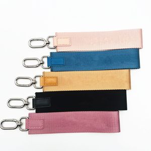 Correa de Nylon para Muñeca con Logotipo Tejido en Relieve, Impreso, Personalizado, con Gancho para Teléfono y Cartera - Product Image 1