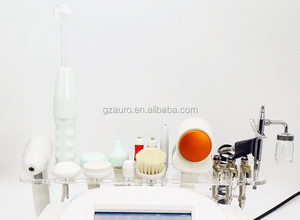 Máquina de belleza multifunción AURO AU-8210 de alta calidad con cepillo rotatorio, pulverizador ultrasónico de oxígeno y limpieza facial galvánica para lifting de piel. - Product Image 5