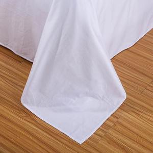 Set di Lenzuola di Lusso per Hotel in Puro Cotone 100%, Tessuto a 300 Fili, Stile Europeo e Americano, 4 Pezzi - Product Image 5