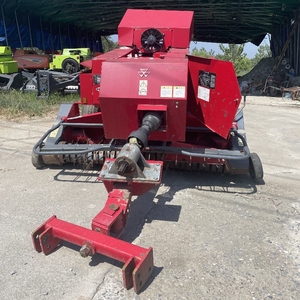 <span class=keywords><strong>Empacadora</strong></span> de Paja Cuadrada Usada <span class=keywords><strong>Massey</strong></span> <span class=keywords><strong>Ferguson</strong></span> 1840, Maquinaria Agrícola de Segunda Mano - Product Image 2