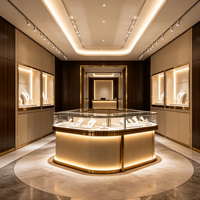 Maßgefertigtes LED-Schmuck-Display-Set mit Schaufensterpuppen-Halskettenständer und Behälter für Boutique-Ladengeschäfte