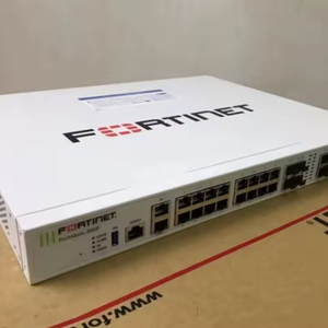 ไฟร์วอลล์ Fortinet รุ่น FG-200F FortiGate 200F อุปกรณ์รักษาความปลอดภัย รองรับการสนับสนุน FortiCare ตลอด 24 ชั่วโมง 7 วันต่อสัปดาห์ เป็นเวลา 1 ปี  ความเร็วส่งข้อมูล 10 Gbps รองรับการเชื่อมต่อ 1 ล้านเซสชั่น มีสินค้าในสต็อก - Product Image 1
