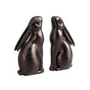 Sujetalibros de Lujo con Escultura de Conejo, Hechos a Mano en Metal, Tamaño 10cm x 10cm - Product Image 1