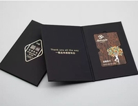 Cartes de membre bancaires VIP Or Argent Boîtes d'emballage magnétiques haut de gamme Boutique Embossage Papier artistique Doublure en éponge