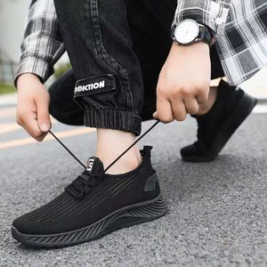 รองเท้ากีฬา YATAI รุ่นใหม่สำหรับฤดูใบไม้ผลิและฤดูร้อน น้ำหนักเบา ดีไซน์ทันสมัยสำหรับผู้ชาย รองเท้าลำลองแบบตาข่าย พื้นรองเท้าและพื้นรองเท้าด้านนอกทำจาก PVC - Product Image 4