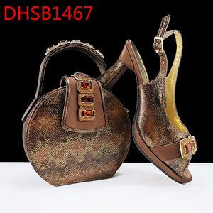 <span class=keywords><strong>Sandali</strong></span> da donna <span class=keywords><strong>con</strong></span> <span class=keywords><strong>tacco</strong></span> alto in pelle PU africana di alta qualità e pochette abbinata <span class=keywords><strong>con</strong></span> pietre, fornitore cinese - Product Image 5