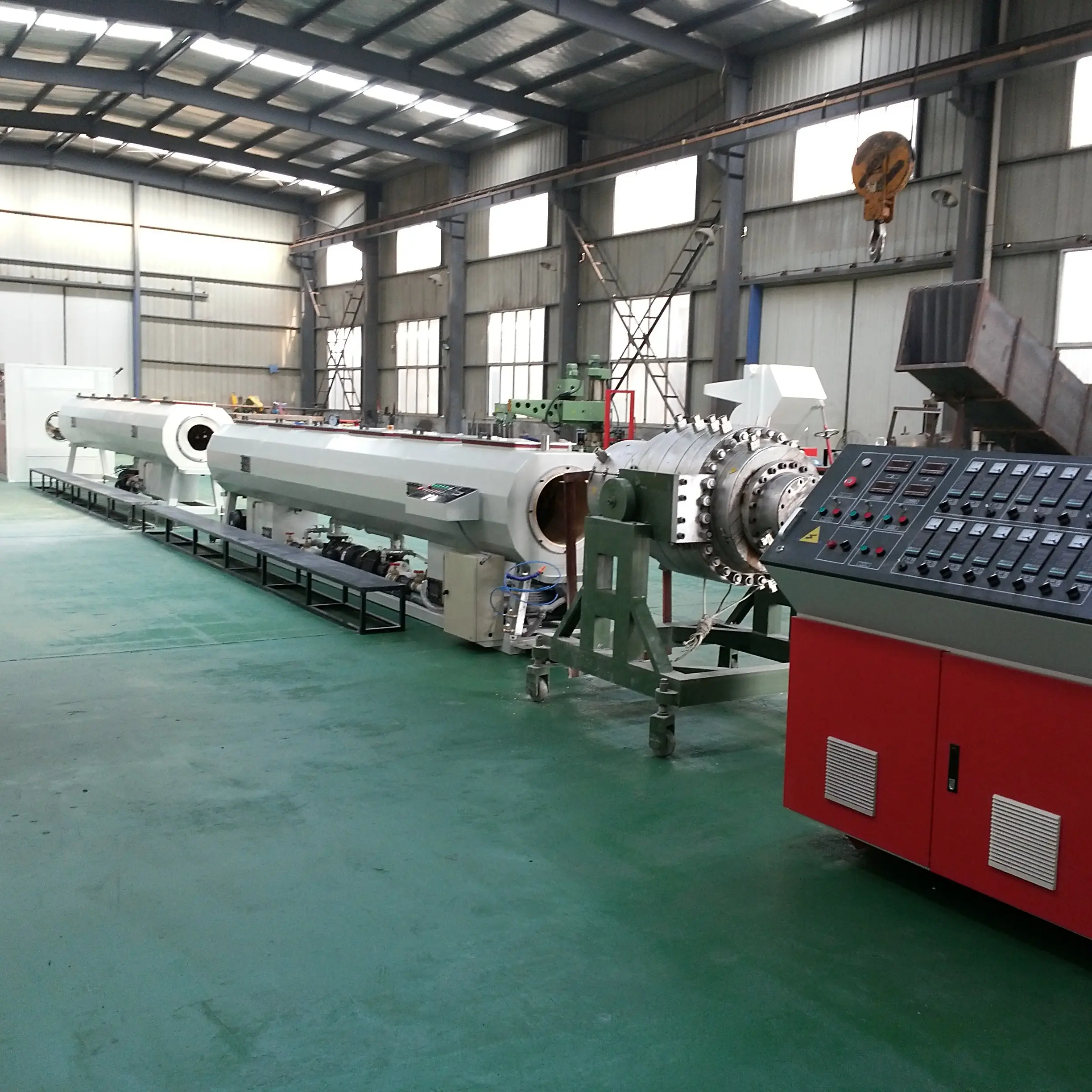 Machine pour fabrication de tuyaux en plastique, pour tuning de PVC/UPVC/PVC, vente spéciale