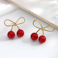 Pendientes de Perlas Delicados y Elegantes con Baño de Oro de 18K para Mujer, Pendientes de Acero Inoxidable con Diseño de Lazo para Chica