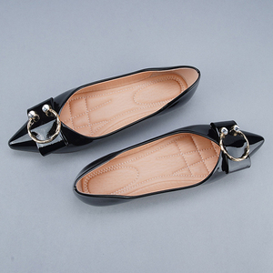 Chaussures plates en cuir verni à bout pointu pour femmes, boucle métallique, été <span class=keywords><strong>2022</strong></span>, <span class=keywords><strong>mocassins</strong></span> à enfiler, chaussures décontractées pour la marche, Zapatos Para Mujer - Product Image 3