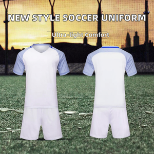 Uniforme de Fútbol de Último Diseño, Estilo Nuevo, Calidad Premium, Patrón Sólido, Conjuntos de Estilo de Color, Uniforme de Fútbol Ligero 100% Poliéster - Product Image 2