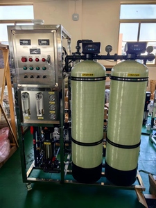 Sistema de Tratamiento de Agua de Acero Inoxidable de 1000 l/h, Equipo de Destilación/Purificador de Agua para Uso Comercial - Product Image 5
