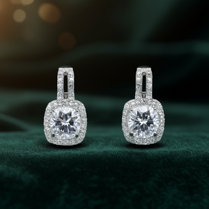 Orecchini da donna E2759 in oro bianco con diamanti taglio cuscino colore D naturali certificati GIA, stile classico da matrimonio - Product Image 2