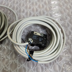 เซ็นเซอร์ออปโตอิเล็กทรอนิกส์ Azbil Hp800-P1D 12/24Vdc ระดับ 2 อุปกรณ์ควบคุมอัตโนมัติสำหรับอุตสาหกรรม - Product Image 1
