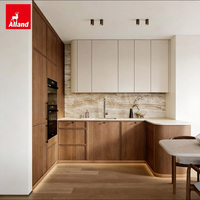 Armoires de cuisine en chêne blanc, style classique, encastrées, neuves et chaleureuses, adaptées aux constructeurs, pour projets résidentiels de villas de luxe