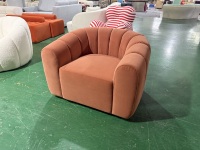 Fauteuil d'appoint moderne en velours capitonné à cannelures incurvées, orange, pour café, hall d'entrée, salon