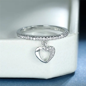 Anillo con Colgante de Corazón Calado para Mujer, Joyería Minimalista para el Dedo Índice - Product Image 3