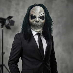 Maschera in Lattice Realistica, Trendy, Divertente e Stravagante con Capelli Neri per Halloween, Cosplay e Oggetti di Scena per Case Infestate 18+ Anni - Product Image 4