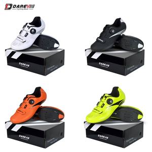 Darevie Mountain Mtb White Road Bike Shoes <span class=keywords><strong>uomo</strong></span> <span class=keywords><strong>scarpe</strong></span> da bici da strada giallo arancio nero - Product Image 1