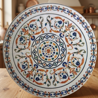 Plateau de table en marbre gravé personnalisé unique avec motif floral, art en pierre artisanal de style Mugal, décoration élégante pour la maison