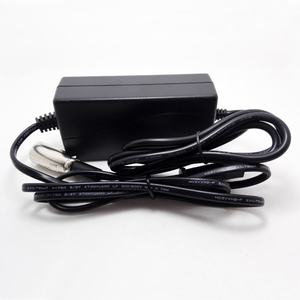 <span class=keywords><strong>Chargeur</strong></span> de batterie électrique 24V 2A <span class=keywords><strong>pour</strong></span> scooter et <span class=keywords><strong>trottinette</strong></span> 24V 2 A <span class=keywords><strong>Razor</strong></span> Dirt Quad ATV - Product Image 4