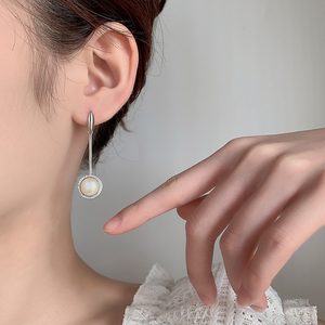 KAMMY Boucles d'oreilles pendantes en argent 925 avec perles d'eau douce de style bohème minimaliste pour femmes, 9,5-10 mm, pour les fêtes - Product Image 1