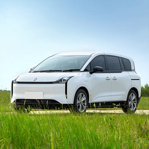 Bestune <span class=keywords><strong>NAT</strong></span> E05 Coche Eléctrico MPV Inteligente Grande Versión para Servicio de Transporte en Línea Bestune <span class=keywords><strong>NAT</strong></span> Vehículo de Nueva Energía Volante a la Izquierda Últimas Unidades en Stock - Product Image 4