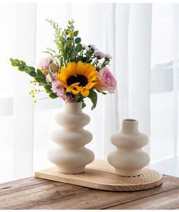 <span class=keywords><strong>Vase</strong></span> à crème en porcelaine <span class=keywords><strong>pour</strong></span> salon abstrait nordique moderne fleur décorative Vases en céramique blanche <span class=keywords><strong>pour</strong></span> <span class=keywords><strong>pampa</strong></span> herbe fleurs séchées - Product Image 2