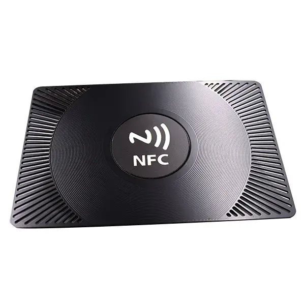 بطاقة معدنية NFC بتصميم مخصص بسعر المصنع بطاقة RFID nfc فارغة بطاقة معدنية للأعمال مع NFC
