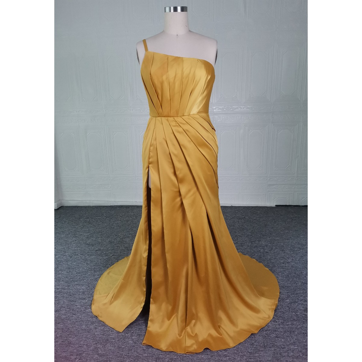 Simple Long Gold Dress - Elegant Floor-Length Gown 2025
