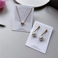 Emballage de présentation de bijoux en carton écologique avec logo estampé or, carte pour boucles d'oreilles