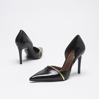 Escarpins noirs vernis à talon aiguille, vente en gros, directement de l'usine, pour femmes, à bout pointu avec bande dorée, personnalisables, chaussures de soirée