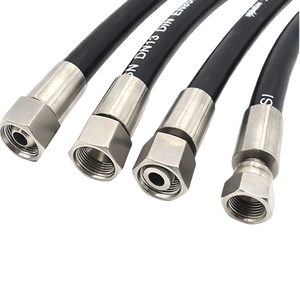Accesorios de Tubería Flexibles de Alta Presión con Rosca Hexagonal Hembra, Superficie Pulida Mecanizada Métrica para Aplicaciones Industriales - Product Image 1