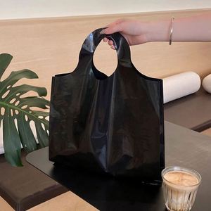 Bolsa de Silicona Personalizada con Asa de Tela No Tejida, Logotipo, Ecológica y de Grado Alimenticio para Uso Promocional - Venta al Por Mayor - Product Image 5