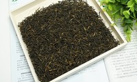 Nouvelle vente chaude, thé noir chinois fermenté Jin Jun Mei, thé en vrac, minceur, santé, de haute qualité, sac en vrac, boîte, bouteille, bureau, restaurant
